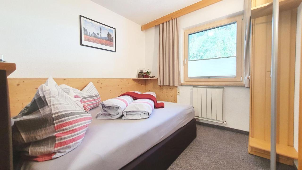 Appartements-Pension Reinstadler Prutz Eksteriør billede